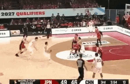 世界杯比赛观看软件-2中2！天降神兵！中国男篮第一关键先生